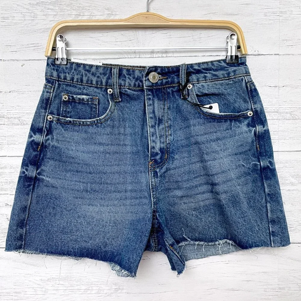NEW Rue 21 Women's size 6 Jean Shorts Festival Shortie Super High Rise 90's Fit